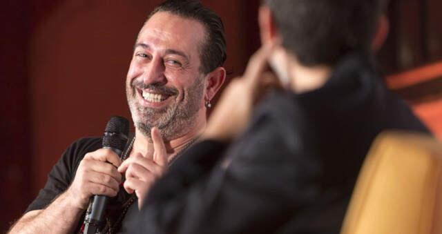 Cem Yılmaz 5 Bin Kişilik Konserinin Bilet Satışlarıyla Servetine Servet Katacak