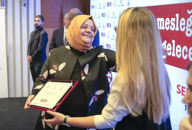 Devlet Korumasındaki Gençler İş Hayatına Adım Attı Devlet Korumasındaki Gençler İş Hayatına Adım Attı