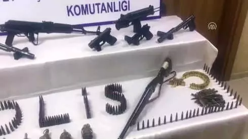 Eylem Hazırlığındaki 13 PKK'lının Yakalandığı Operasyon Eylem Hazırlığındaki 13 PKK'lının Yakalandığı Operasyon