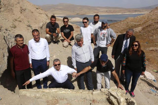 Kayseri'de 2 Metre 40 Santim Uzunluğunda Fil Kafası Bulundu