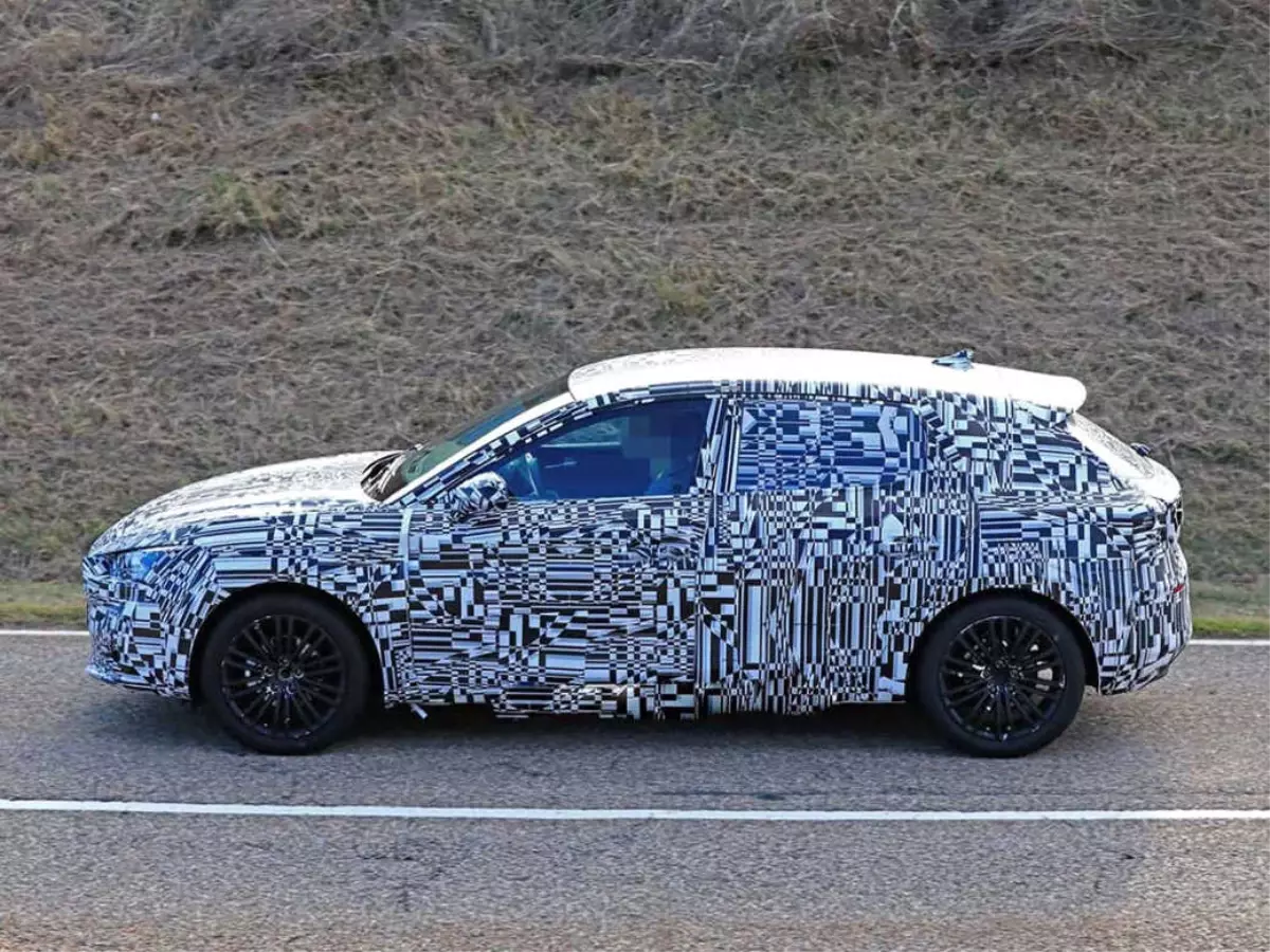 Yeni Seat Leon Testlerine Devam Ediyor