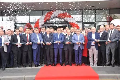 Bursa Özel Hayat Hastanesi Yeni Binasını Törenle Açtı Bursa Özel Hayat Hastanesi Yeni Binasını Törenle Açtı