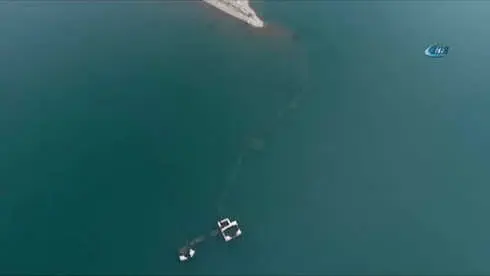 Kale ve Surların Bulunduğu Batık Şehir Su Altında ve Havadan Görüntülendi Kale ve Surların Bulunduğu Batık Şehir Su Altında ve Havadan Görüntülendi