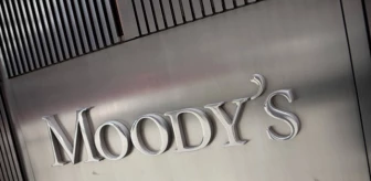 Moody's İtalya'nın Kredi Notunu Düşürdü