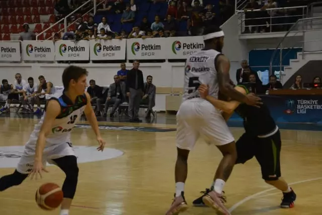 Türkiye Basketbol 1. Ligi: Petkim Spor: 71 - Manisa Büyükşehir Belediye: 78 Türkiye Basketbol 1. Ligi: Petkim Spor: 71 - Manisa Büyükşehir Belediye: 78