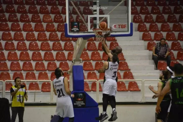 Türkiye Basketbol 1. Ligi: Petkim Spor: 71 - Manisa Büyükşehir Belediye: 78 Türkiye Basketbol 1. Ligi: Petkim Spor: 71 - Manisa Büyükşehir Belediye: 78