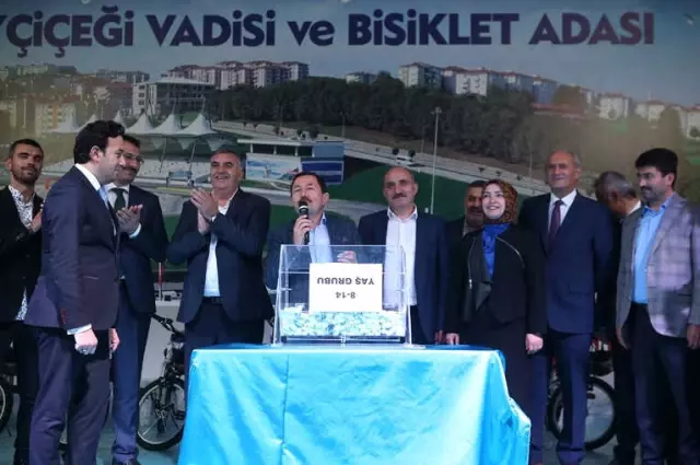 Ayçiçeği ve Bisiklet Adası'nın Açılışı Gerçekleştirildi Ayçiçeği ve Bisiklet Adası'nın Açılışı Gerçekleştirildi