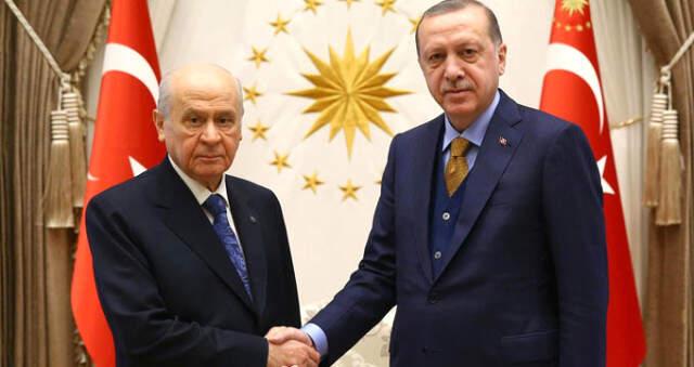 AK Parti'den 'İttifak Çatırdıyor' İddialarına Cevap: Her Konuda Anlaşacağız Diye Bir Şey Yok