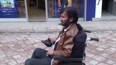 Engelliler Derneği, Çağla Şıkel Hakkındaki Suç Duyurusunu Geri Çekti Engelliler Derneği, Çağla Şıkel Hakkındaki Suç Duyurusunu Geri Çekti