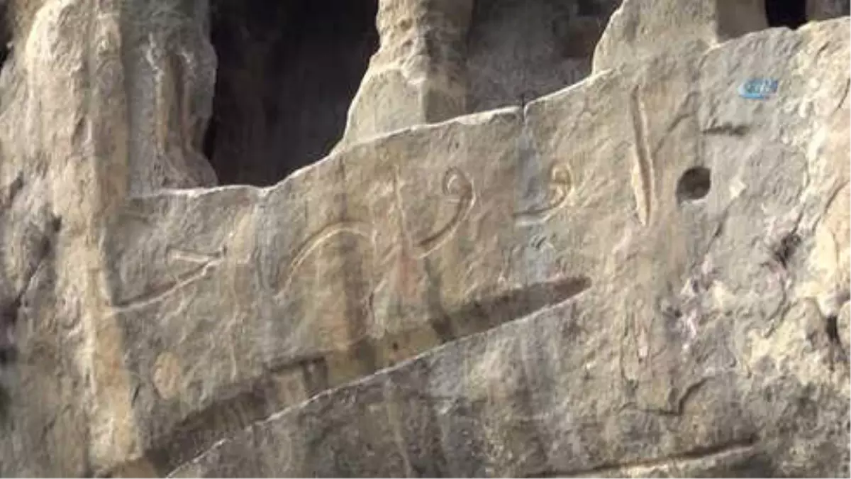 Paflagonya Dönemi'ne Ait 'Kaya Mezarları' Turizme Kazandırılacak