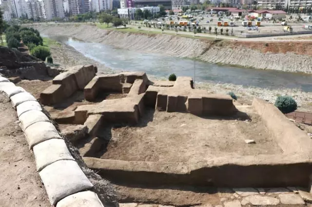 7 Bin Yıllık Dev Saray 7 Bin Yıllık Dev Saray