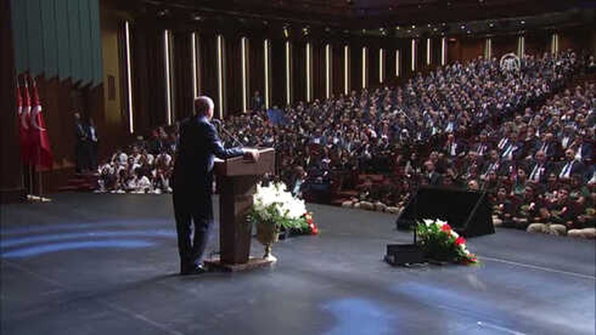 Cumhurbaşkanı Erdoğan: 'Lütfen Çocuklarınızı Merdiven Altına, Haftasonu Kurslarına Teslim Etmeyin'