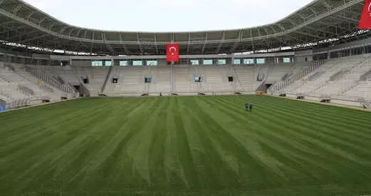 Yeni Ordu Stadında Çim Serme İşlemi Bitti Yeni Ordu Stadında Çim Serme İşlemi Bitti