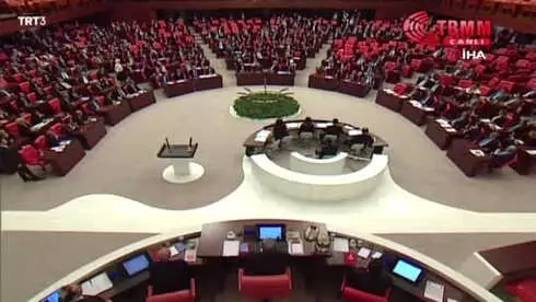 Emeklilikte Yaşa Takılanlar Önergesi Reddedildi Emeklilikte Yaşa Takılanlar Önergesi Reddedildi