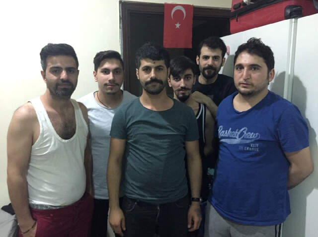 Gürkan Şef'de Çalışmaya Giden 6 Türk Aşçı, Suudi Arabistan'da Mahsur Kaldı