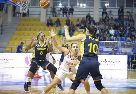 Olympiakos - Fenerbahçe: 54-63 Olympiakos - Fenerbahçe: 54-63