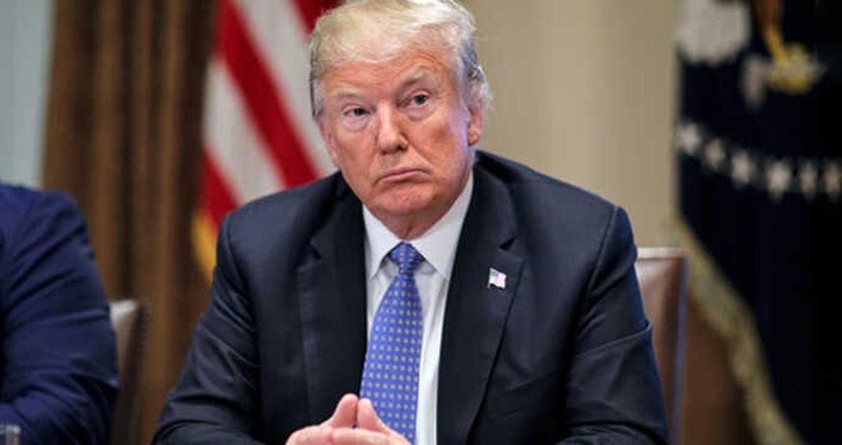 Uçakta Tacizle Suçlanan Sapık Kendini Savundu: Trump Kadınları Ellemek Normal Demişti