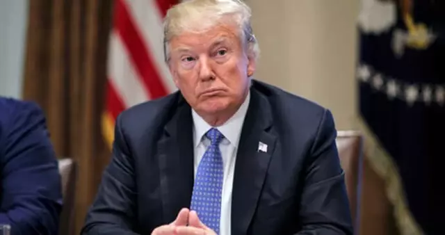 Uçakta Tacizle Suçlanan Sapık Kendini Savundu: Trump Kadınları Ellemek Normal Demişti Uçakta Tacizle Suçlanan Sapık Kendini Savundu: Trump Kadınları Ellemek Normal Demişti