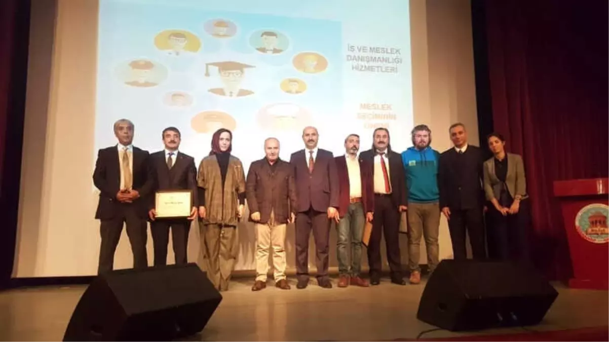 Ahlat'ta 'Meslek Tanıtım ve Kariyer Günü' Etkinliği
