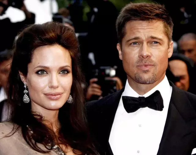 Angelina Jolie'ye Angelina Jolie'ye