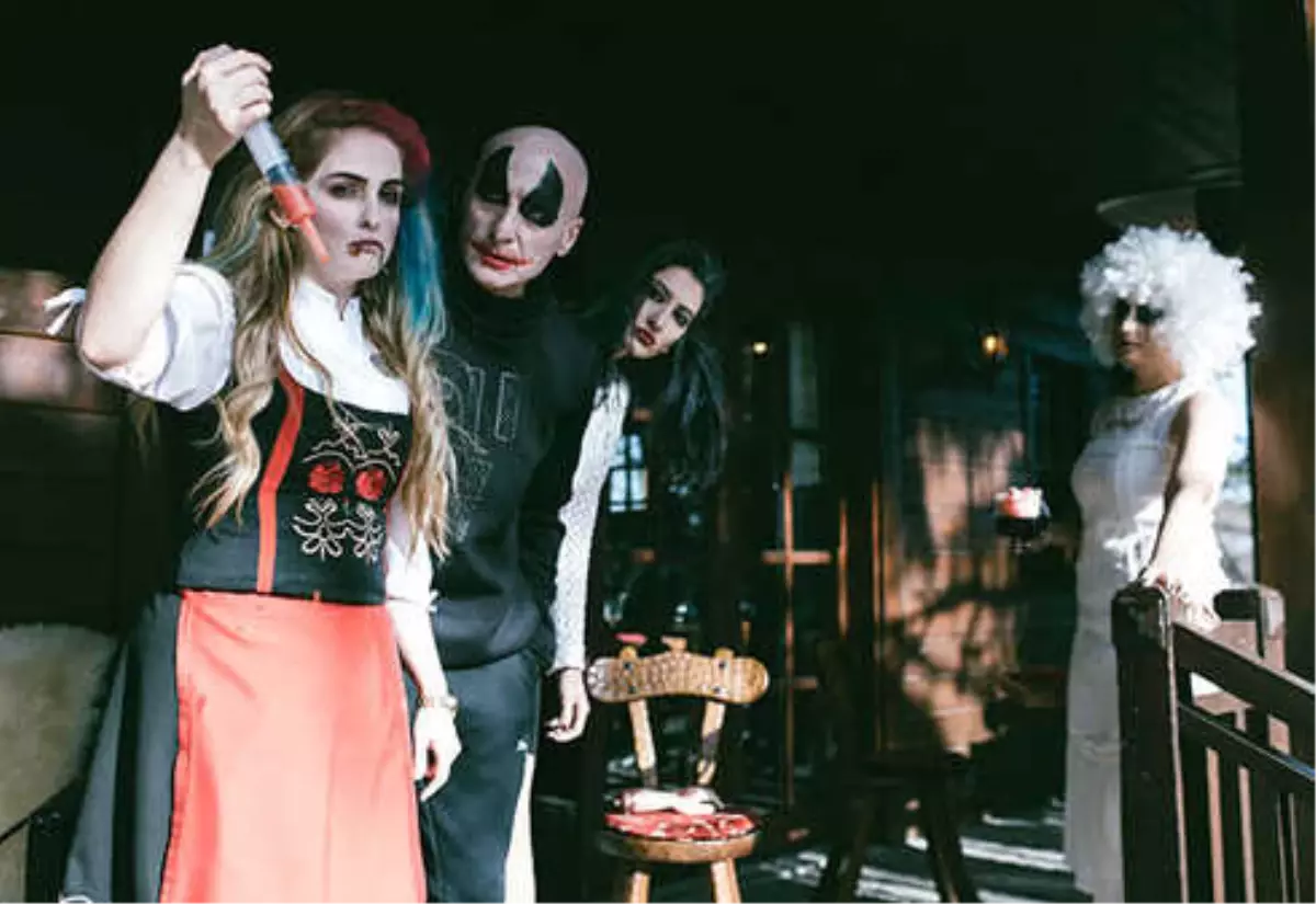 Chalet'de Heyecan Verici Halloween Partisi