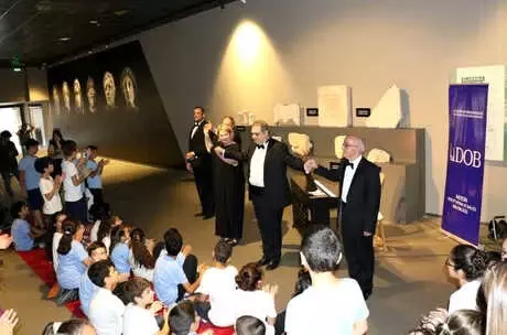 Müzede Konser Sürprizi Müzede Konser Sürprizi