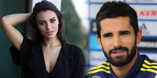 Ünlü Futbolcu Alper Potuk, UEFA Maçından Önce Alem Yaptı
