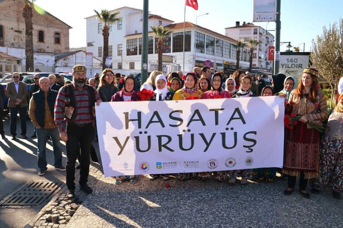 Ayvalık'ta 14. Uluslar Arası Zeytin Hasat Günleri Başladı