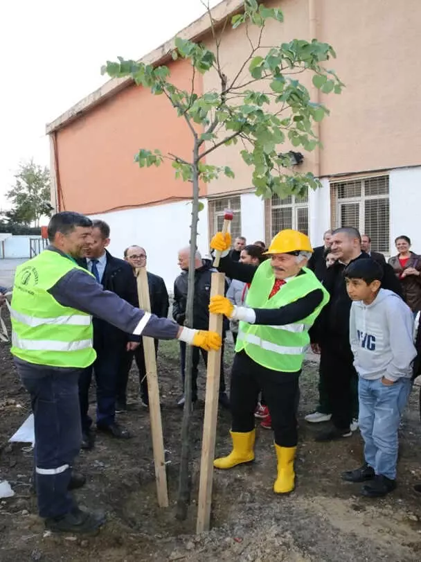 Çevreci Başkan'dan Örnek Davranış