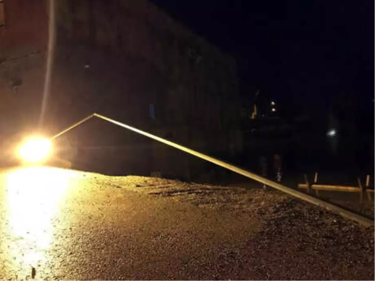 Derik'te 15 Yaşındaki Suriyeli Çoban, Yıldırım Düşmesi Sonucu Öldü