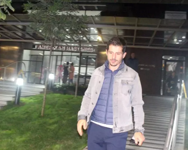 Emre Belözoğlu'ndan Turan Çiftine 'Bebek' Ziyareti