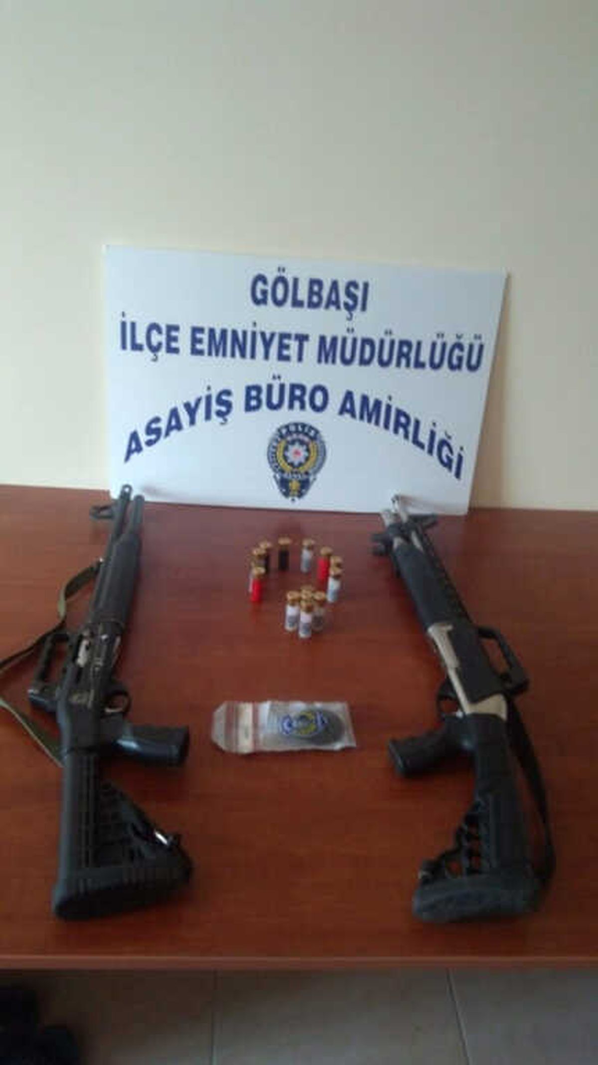 Gölbaşı İlçesinde Ruhsatsız Tüfek ve Uyuşturucu Ele Geçirildi
