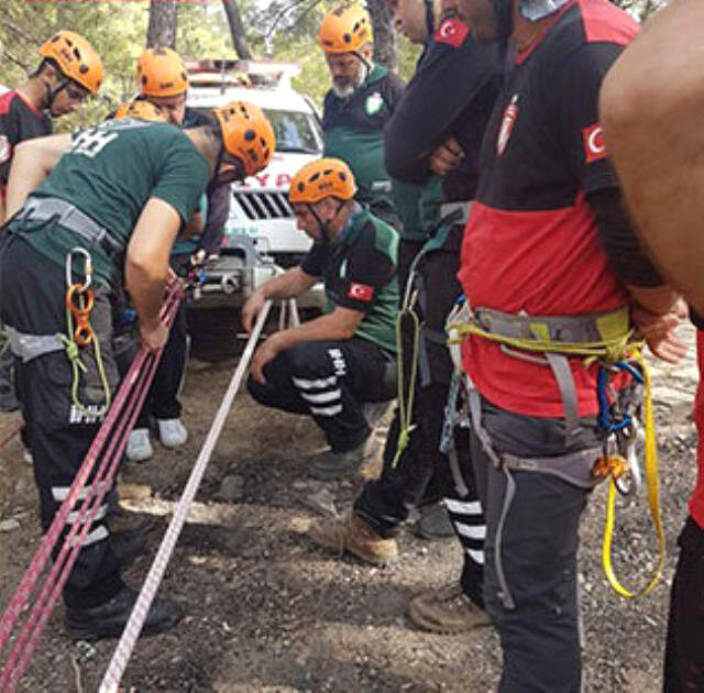 İHH arama kurtarma ekibi Antalya'da