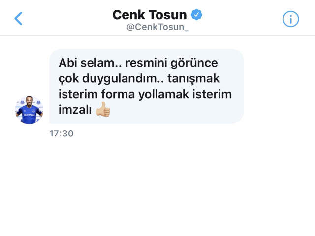 Milli Yıldız Cenk Tosun, Formasıyla Fotoğrafını Paylaşan Taraftara İmzalı Forma Gönderdi
