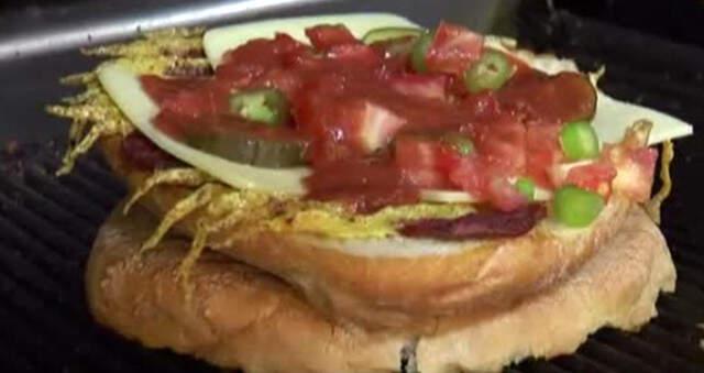 Tost Uğruna Bankadaki İşini Bıraktı