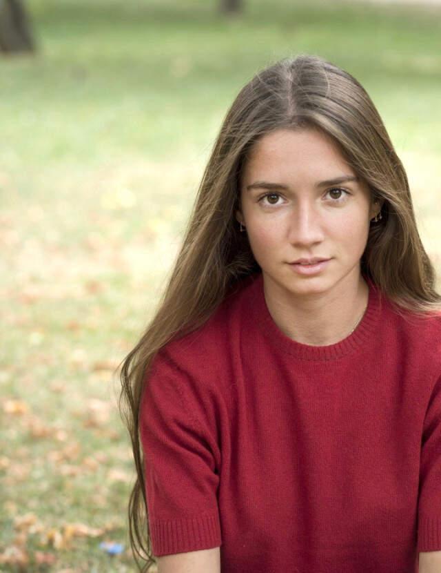 Yaşamayanlar Setinde Tacize Uğradığını Açıklayan Elit İşcan'a Rol Arkadaşlarından Destek Açıklaması Geldi