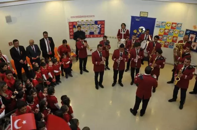 Gkv'li Minik Yüreklerin Cumhuriyet Çoşkusu Gkv'li Minik Yüreklerin Cumhuriyet Çoşkusu