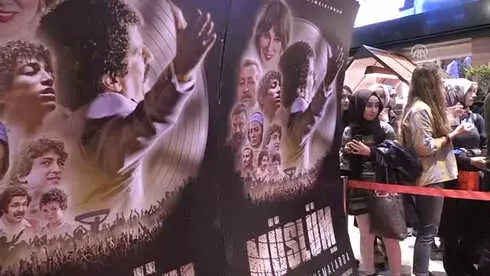 Müslüm' Filminin Oyuncuları Şanlıurfa'da Müslüm' Filminin Oyuncuları Şanlıurfa'da