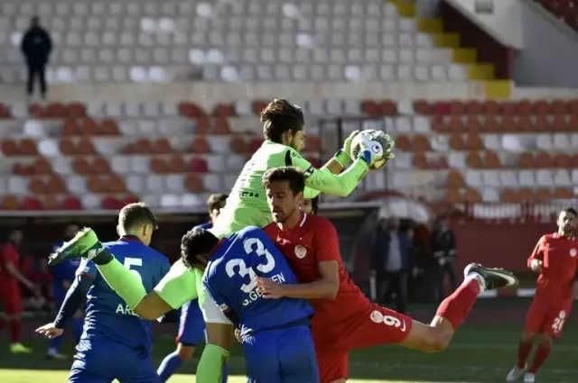 Tff 2. Lig: Gümüşhanespor: 2 - Niğde Anadolu Futbol Kulübü A.ş: 2 Tff 2. Lig: Gümüşhanespor: 2 - Niğde Anadolu Futbol Kulübü A.ş: 2