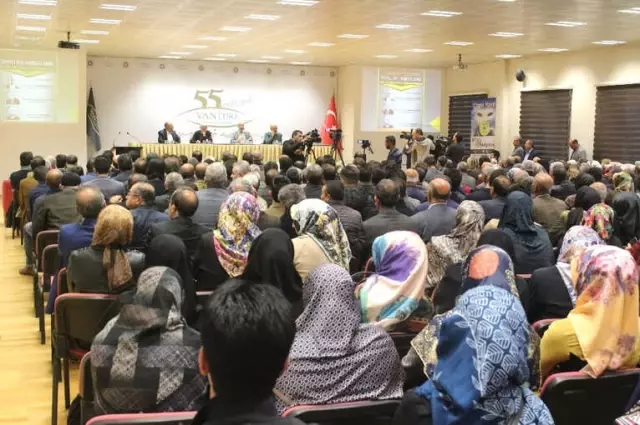 Van'dan Sesleniş' Paneli Düzenlendi Van'dan Sesleniş' Paneli Düzenlendi