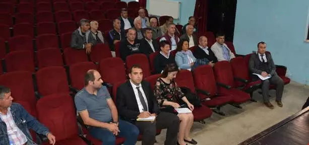 Kuşadası Kaymakamı Yücel, Muhtarlarla Bir Araya Geldi Kuşadası Kaymakamı Yücel, Muhtarlarla Bir Araya Geldi