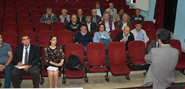 Kuşadası Kaymakamı Yücel, Muhtarlarla Bir Araya Geldi Kuşadası Kaymakamı Yücel, Muhtarlarla Bir Araya Geldi