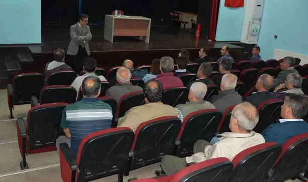 Kuşadası Kaymakamı Yücel, Muhtarlarla Bir Araya Geldi Kuşadası Kaymakamı Yücel, Muhtarlarla Bir Araya Geldi