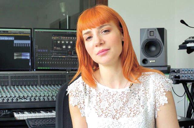 Ünlü Rokcçı Aylin Aslım, Barda Kavga Ettiği Kadının Başında İçki Şişesi Kırdı