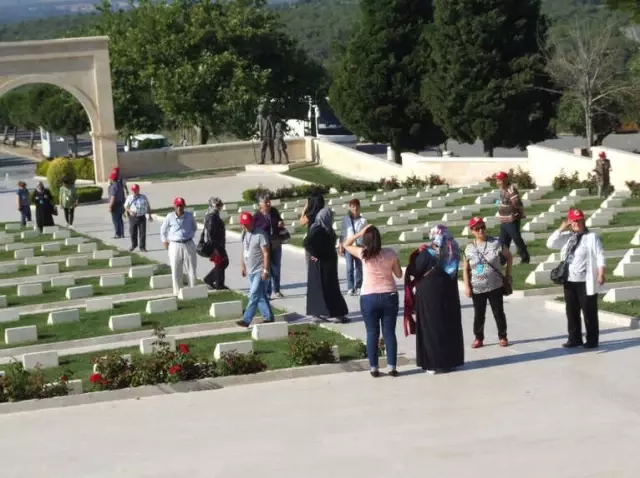 5 Bin Yenimahalleli Çanakkale'yi Gezdi 5 Bin Yenimahalleli Çanakkale'yi Gezdi