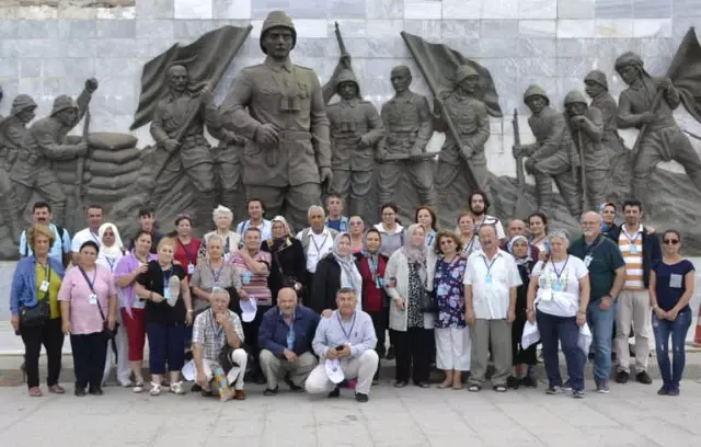 5 Bin Yenimahalleli Çanakkale'yi Gezdi 5 Bin Yenimahalleli Çanakkale'yi Gezdi