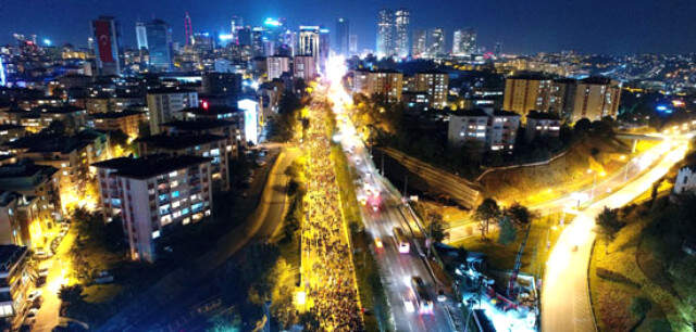 Cumhuriyet'in 95. Yılı Türkiye'nin Her Yerinde Coşkuyla Kutlandı