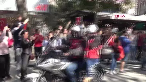 İstanbul- Yüzlerce Motosikletliden Cumhuriyet Korteji İstanbul- Yüzlerce Motosikletliden Cumhuriyet Korteji