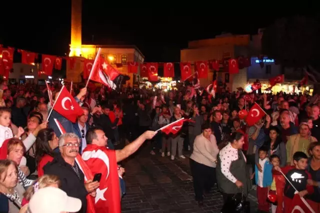 Bodrum'da Coşkulu Cumhuriyet Bayramı Bodrum'da Coşkulu Cumhuriyet Bayramı