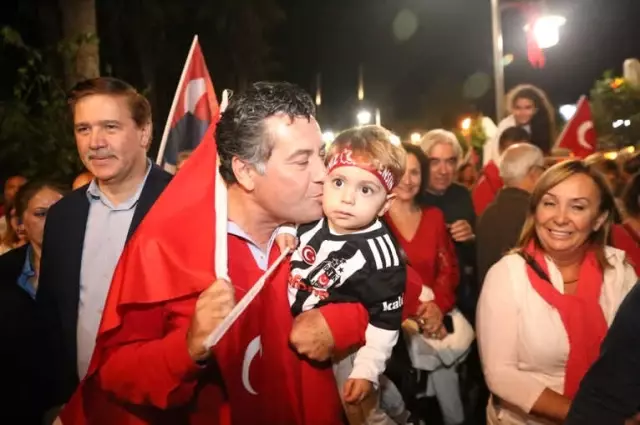 Bodrum'da Coşkulu Cumhuriyet Bayramı Bodrum'da Coşkulu Cumhuriyet Bayramı
